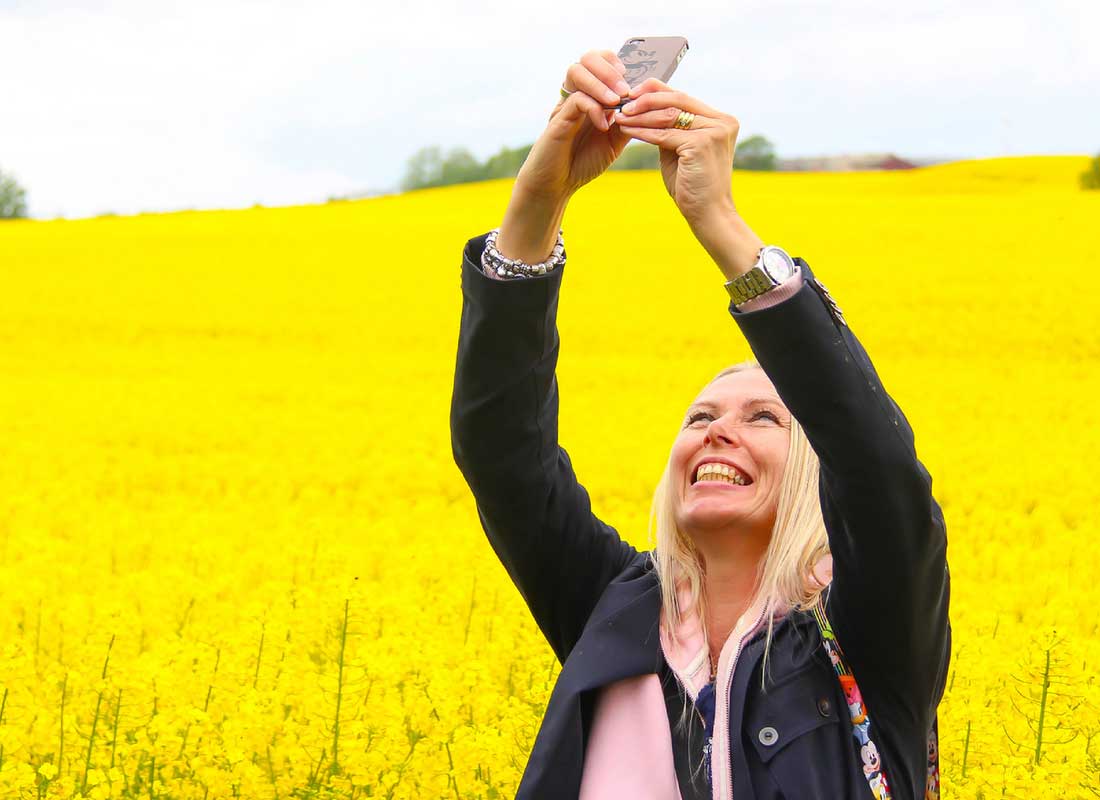 Social Media & Its Impact in America today